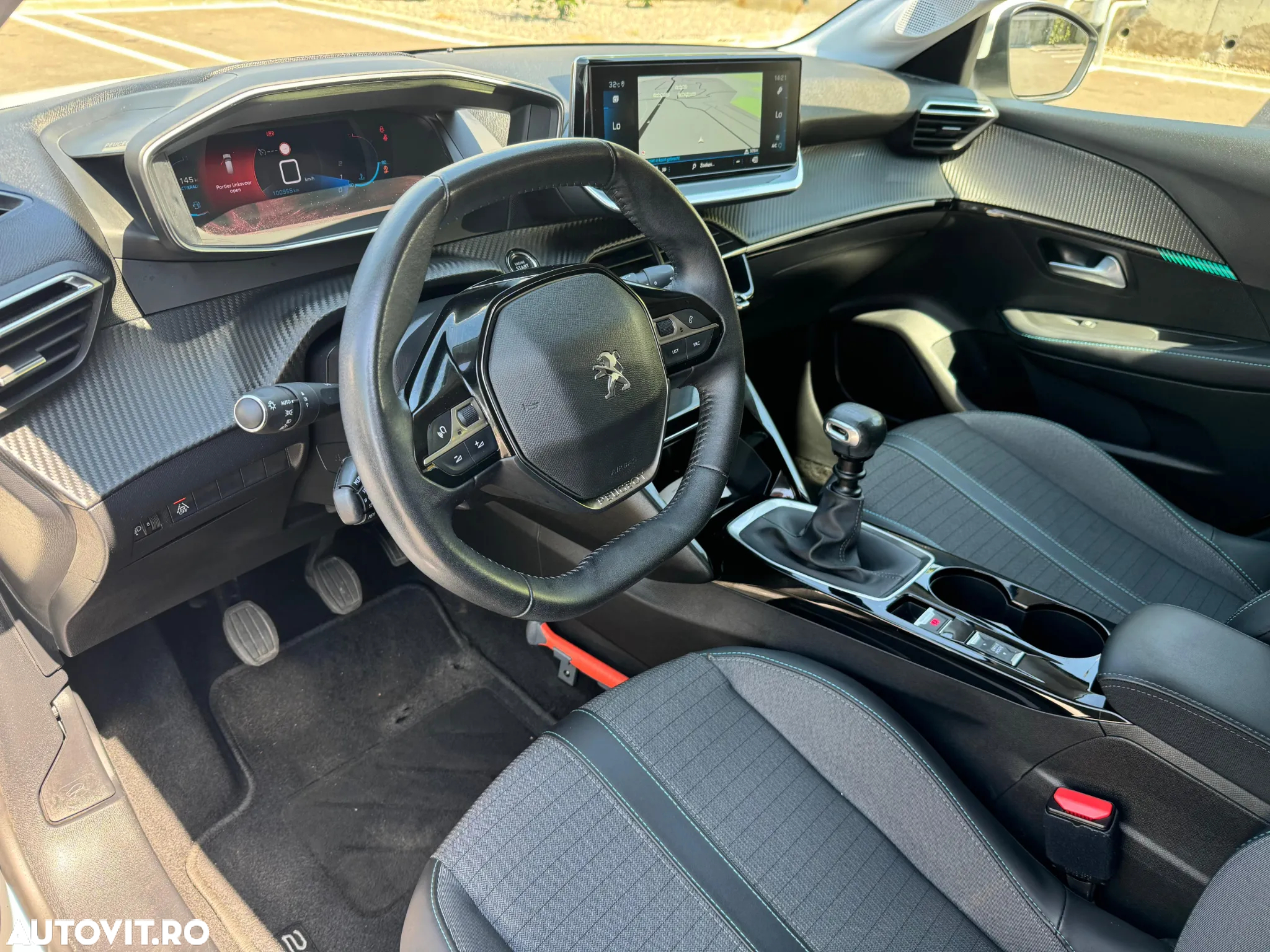 Peugeot 208 PureTech 100 Allure - 6