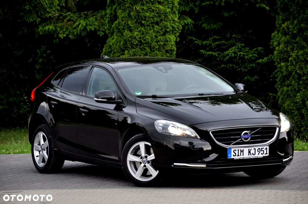 Volvo V40 T2 Geartronic Inscription - 1