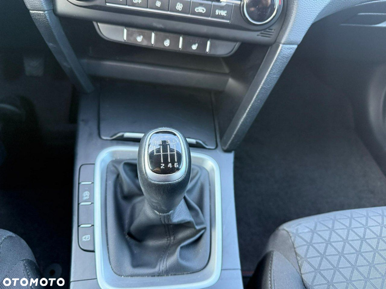 Kia Ceed - 18