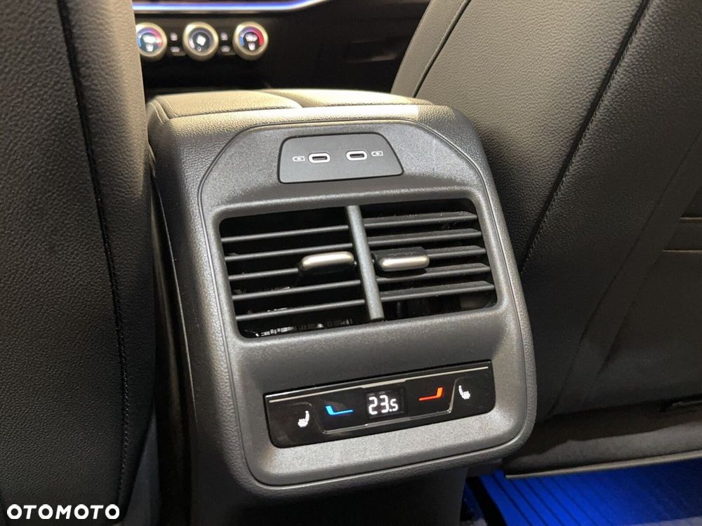Skoda Superb 2.0 TDI SCR L&K DSG - 17