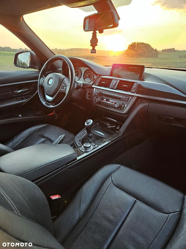 BMW Seria 3 320d Efficient Dynamics Edition Edition Luxury Line Purity - 10