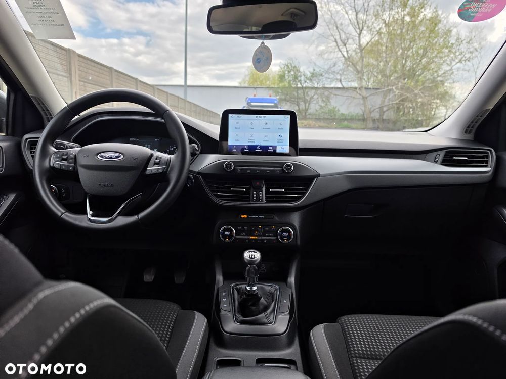 Ford Focus SW 1.0 EcoBoost S&S COOL&CONNECT - 13