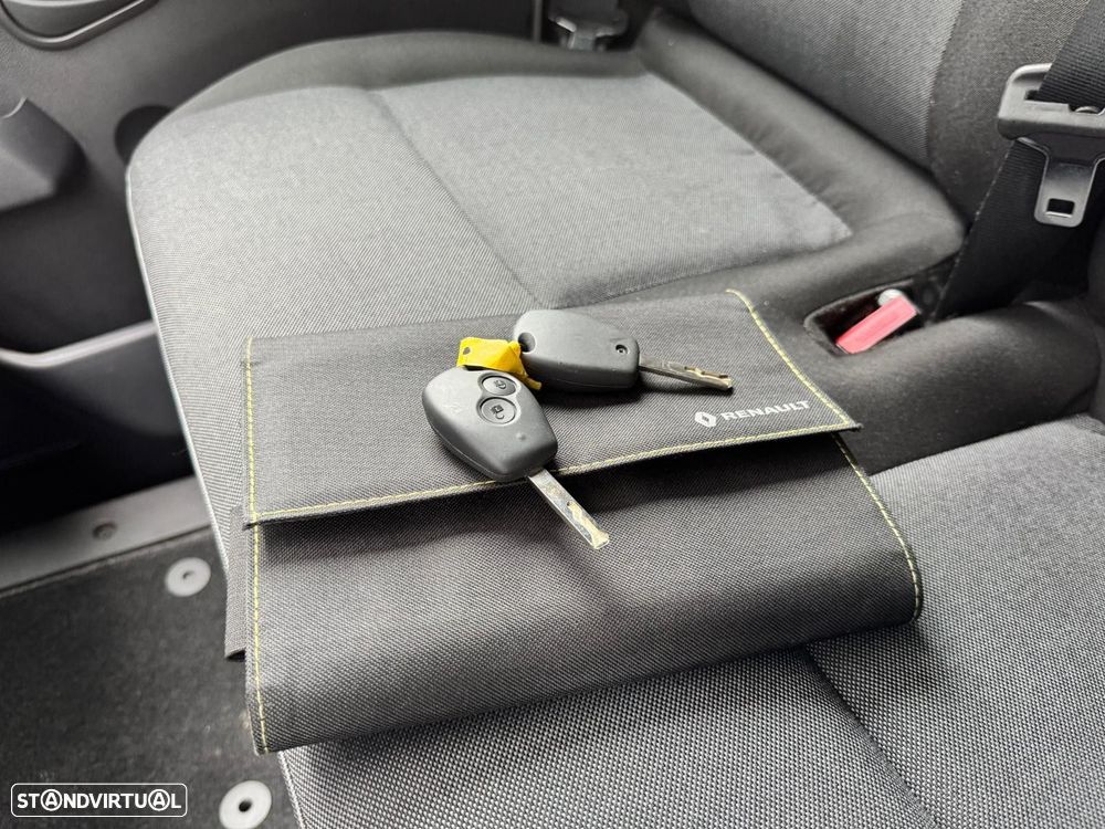 Renault Master 2.3 dCi L4 3.5T CD RD - 22