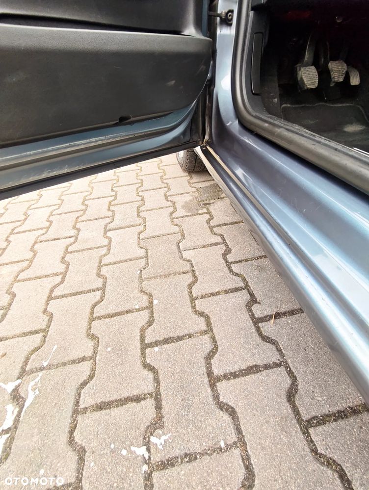 Citroën DS3 HDi 90 FAP SoChic - 5