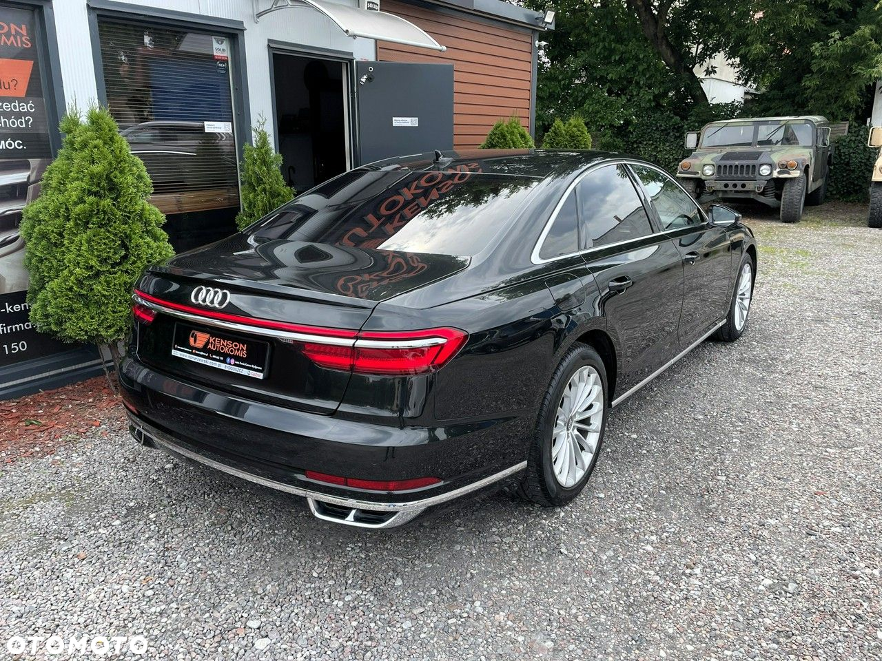Audi A8 - 4