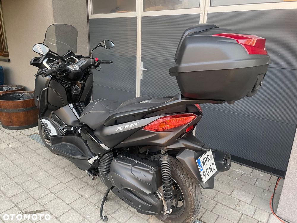 Yamaha X-max - 8
