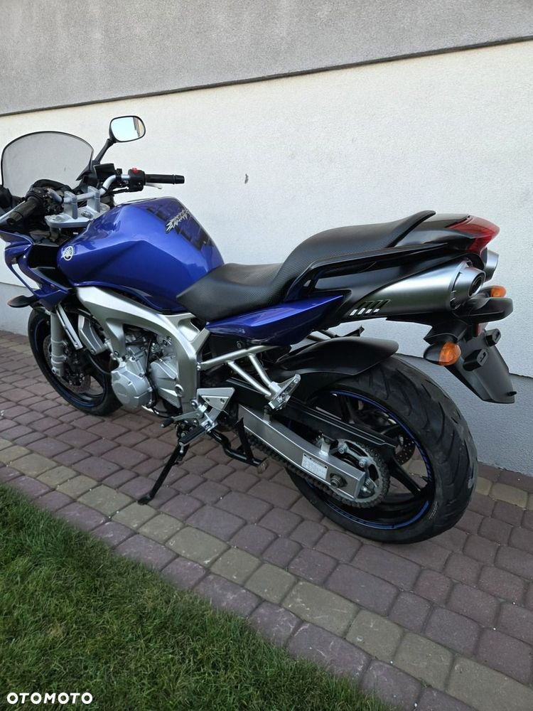 Yamaha FZ - 7