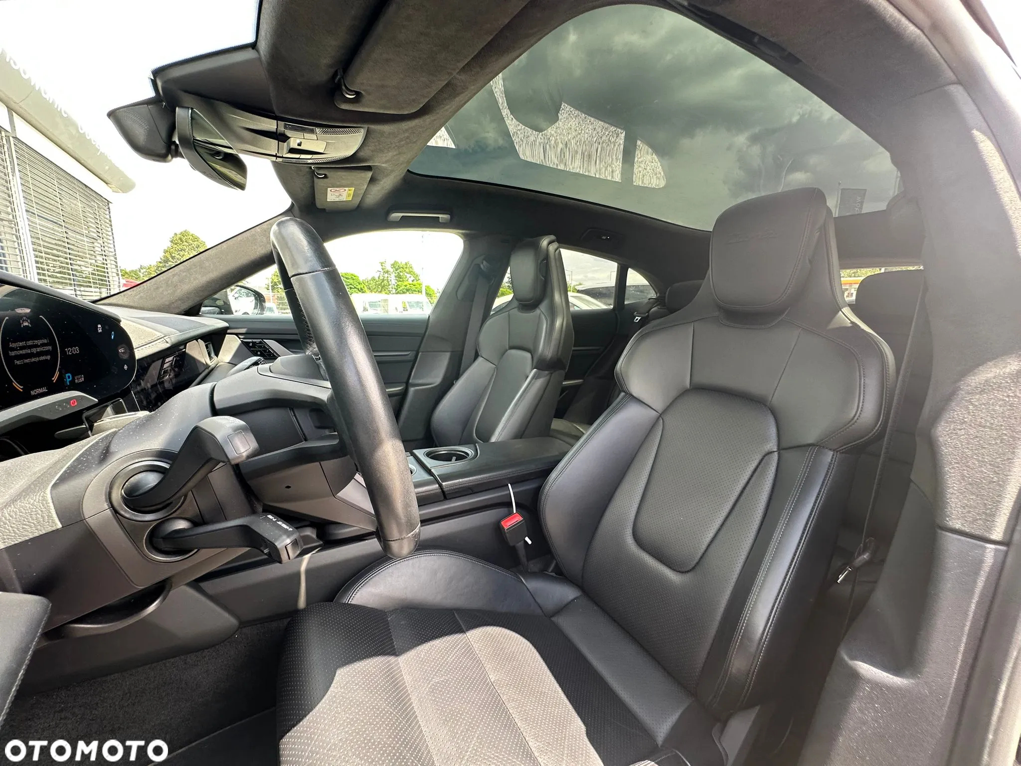 Porsche Taycan Turbo Cross Turismo - 17
