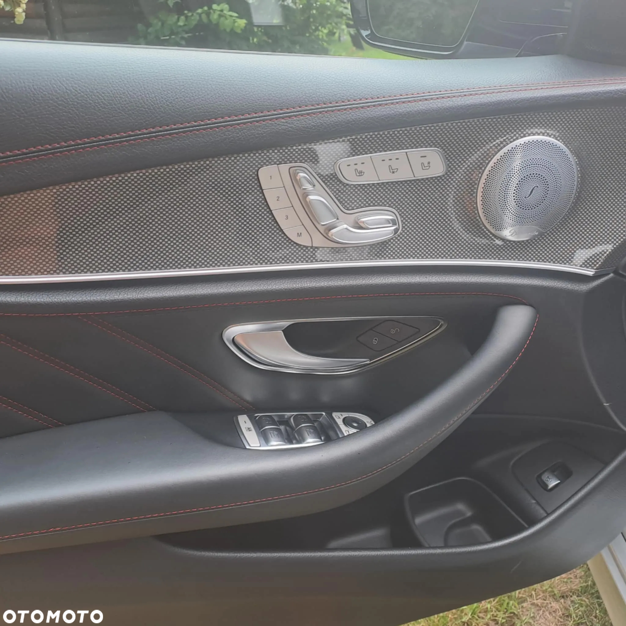 Mercedes-Benz Klasa E - 31
