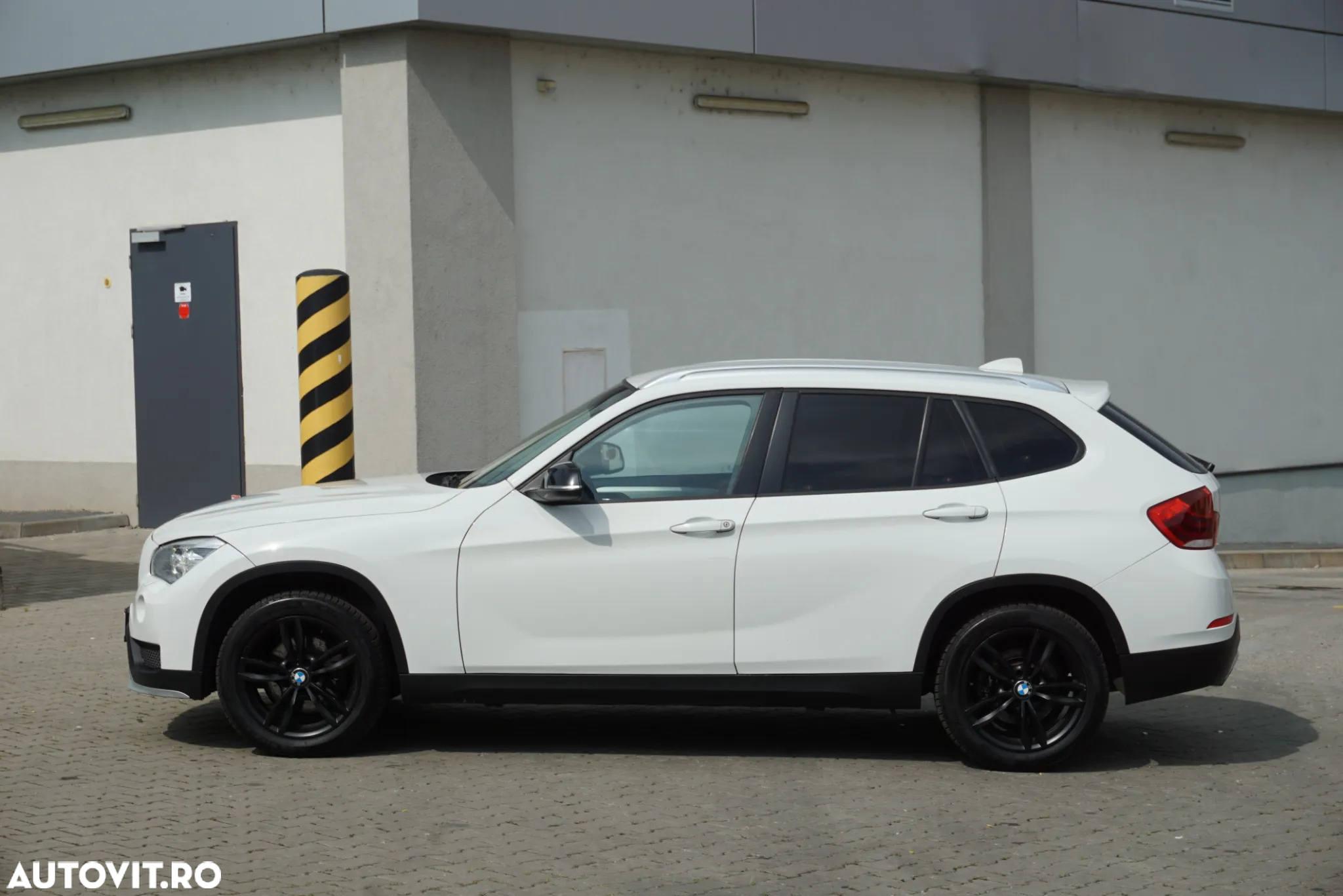 BMW X1 xDrive18d Aut. Sport Line - 4