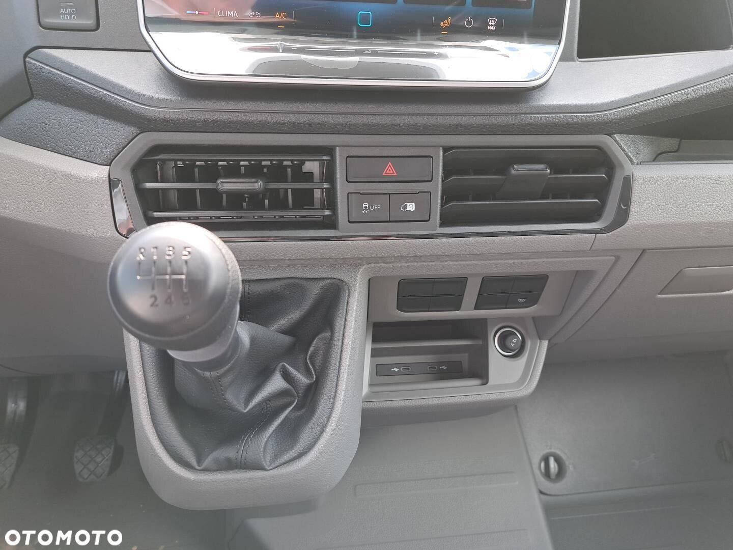 Volkswagen Crafter 35 furgon wysoki dach, 2,0 TDI 177KM, przedni, 6-bieg manualna 3640 mm, Euro 6 - 20