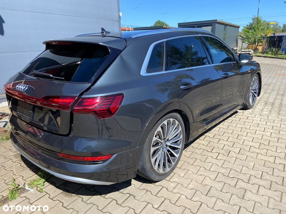 Audi e-tron 55 Quattro Advanced - 4