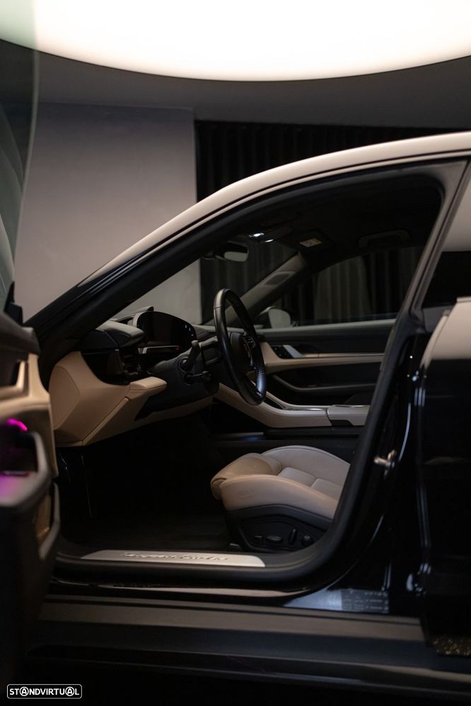 Porsche Taycan Turbo - 49