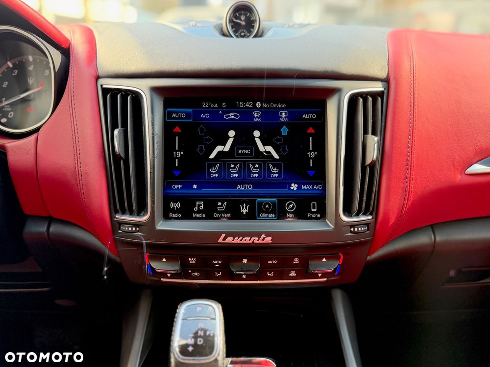 Maserati Levante Granlusso - 29