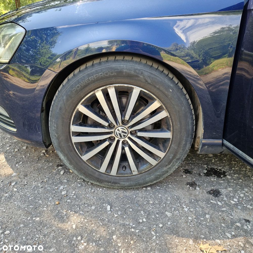 Volkswagen Passat 2.0 TDI 4Mot Highline DSG - 25