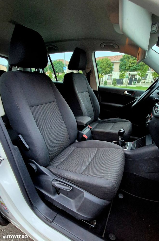 Volkswagen Tiguan 2.0 TDI DPF BlueMotion Technology Exclusive - 10