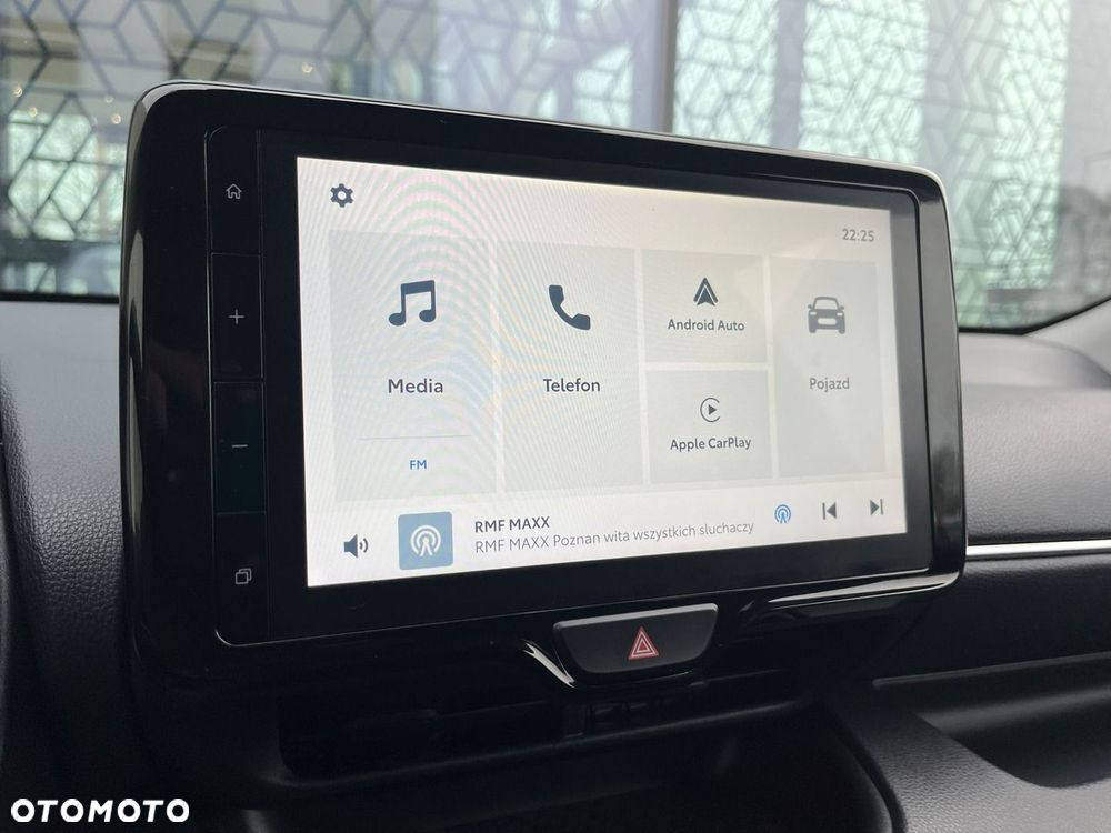 Toyota Yaris Hybrid 1.5 Style - 17