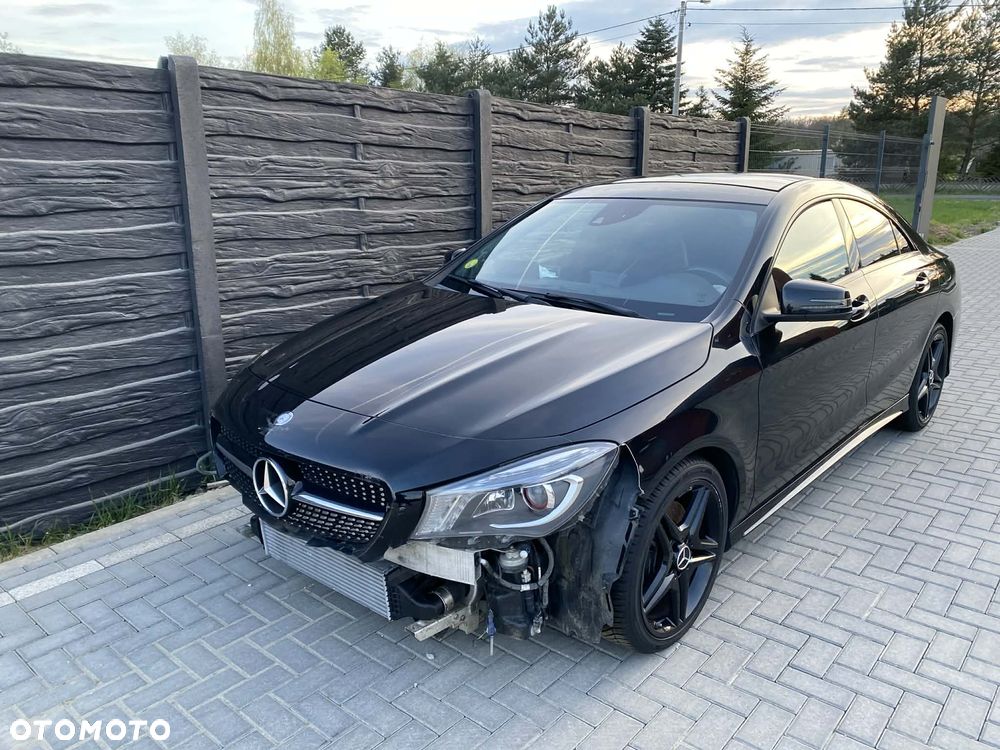 Mercedes-Benz CLA 220 CDI 7G-DCT AMG Line - 4