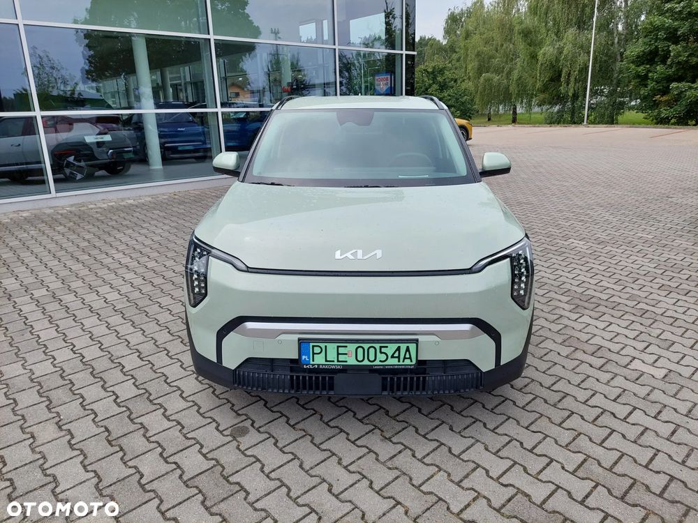 Kia EV3 - 8