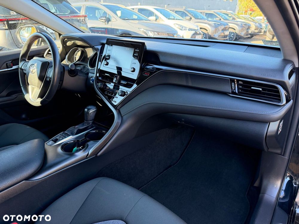 Toyota Camry 2.5 Hybrid Comfort CVT - 6
