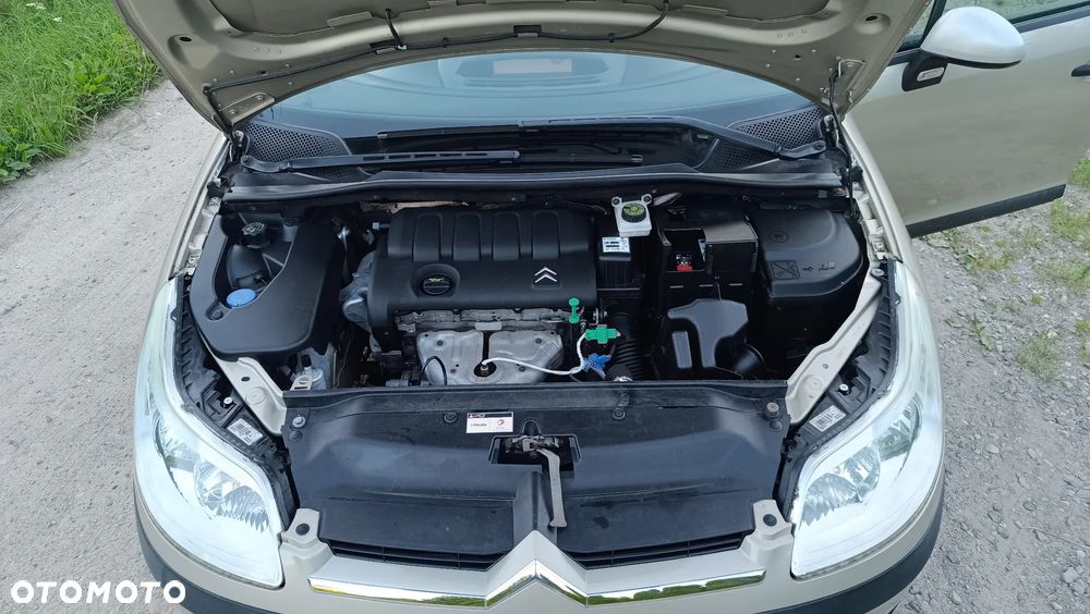 Citroën C4 1.4 16V Impress - 14