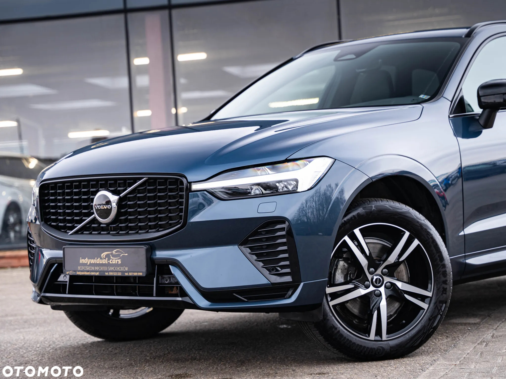 Volvo XC 60 B4 B Plus Dark - 8