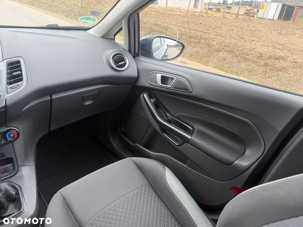 Ford Fiesta 1.25 Champions Edition - 25