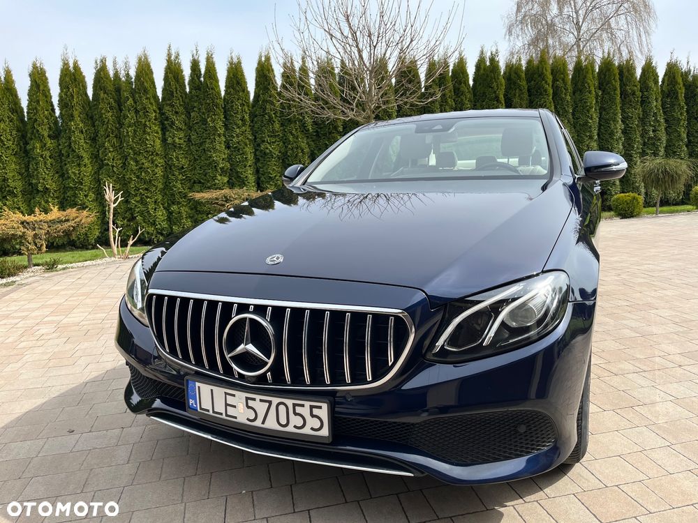 Mercedes-Benz Klasa E 220 d 4-Matic 9G-TRONIC - 1