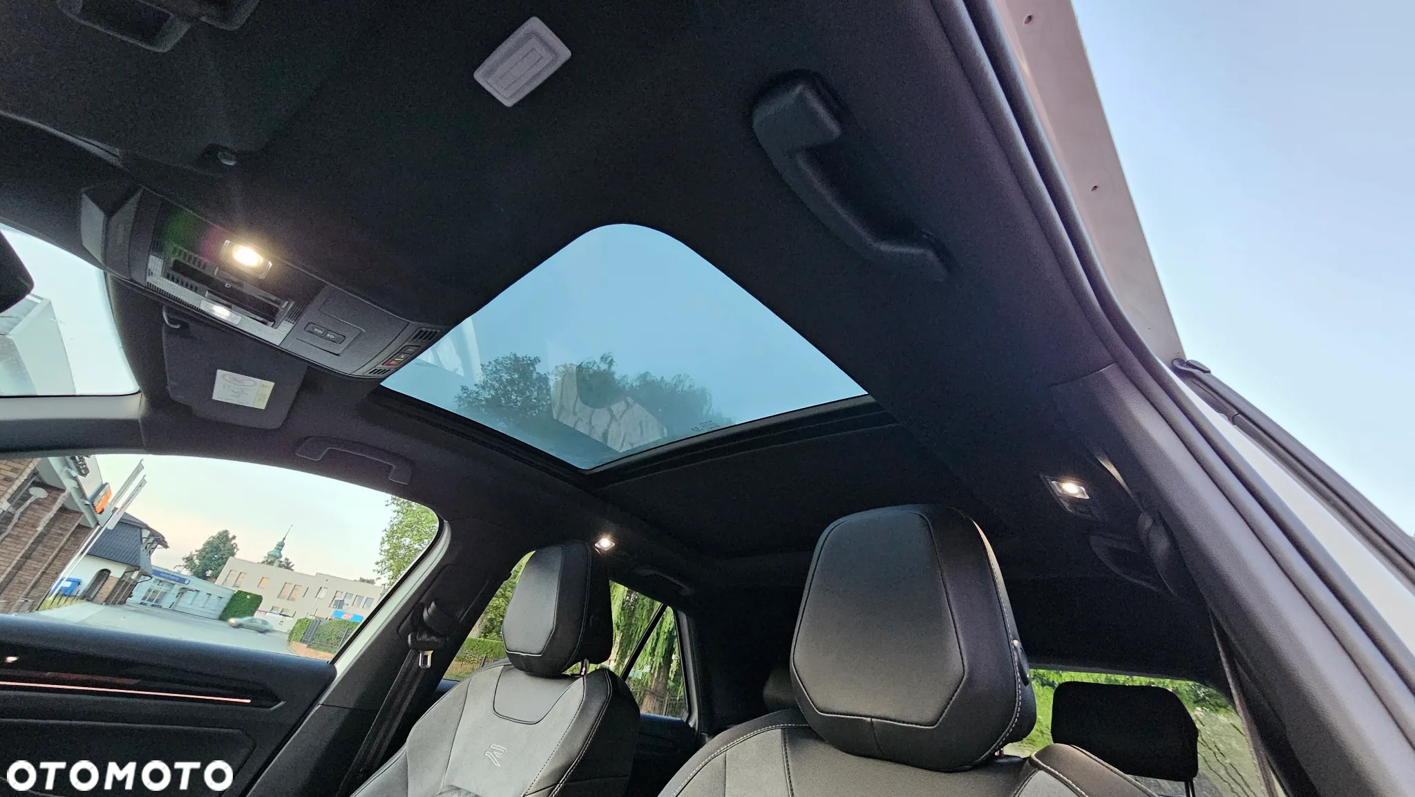 Volkswagen T-Roc 2.0 TSI 4Motion R-Line DSG - 23