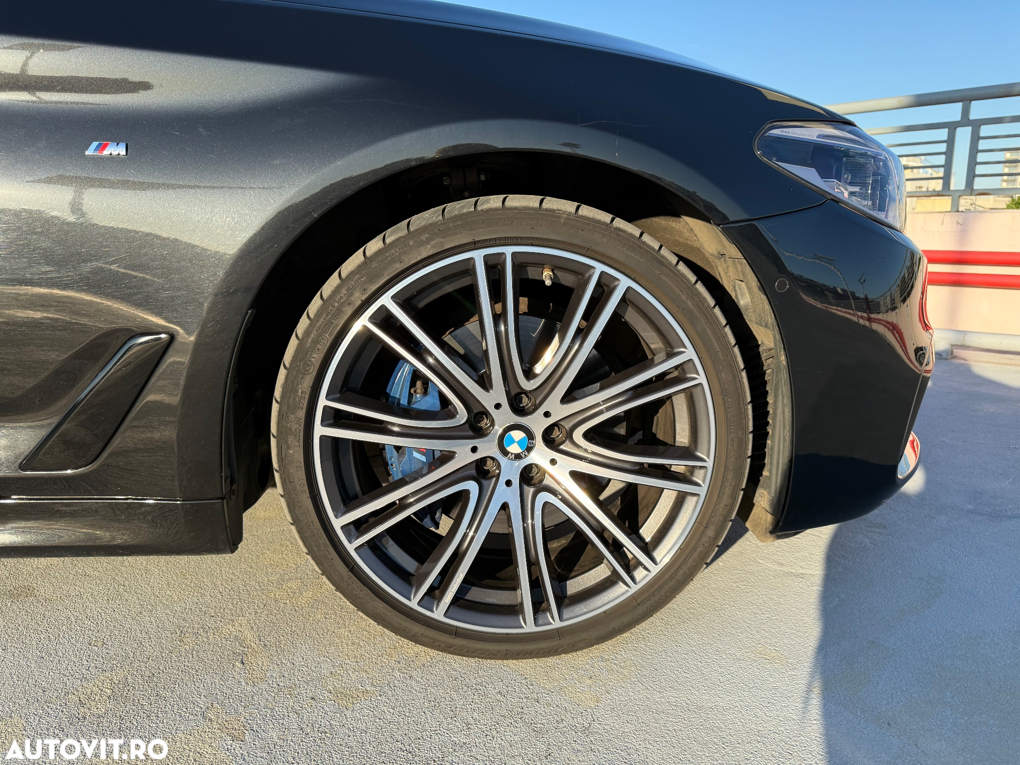 BMW Seria 5 530d xDrive AT - 9