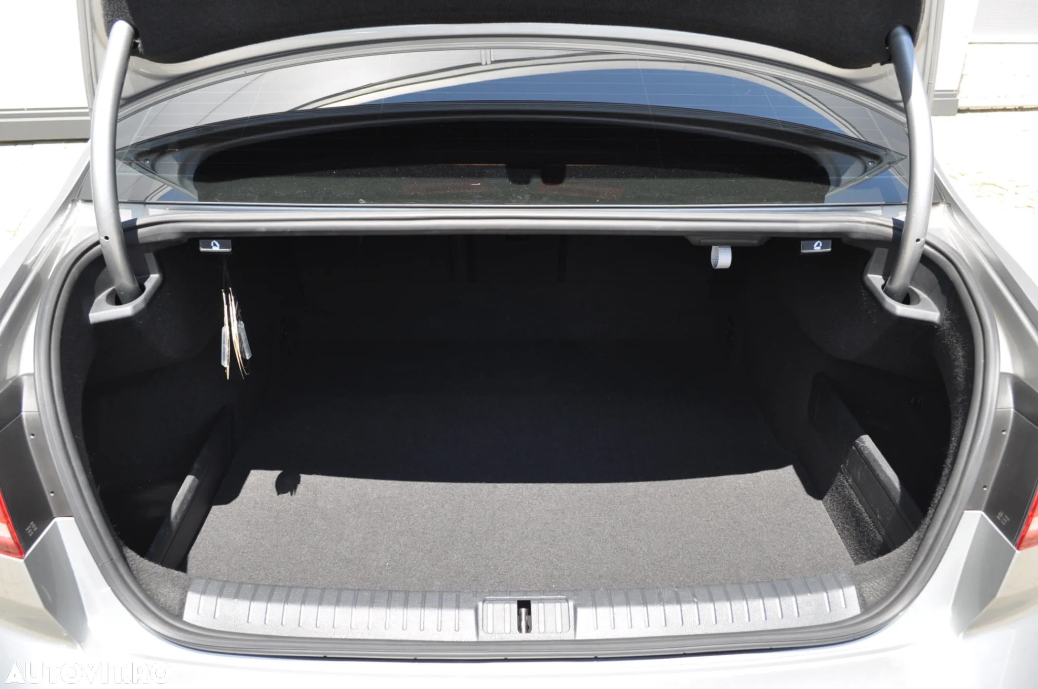 Volkswagen Passat 1.4 TSI ACT (BlueMotion Technology) Comfortline - 17