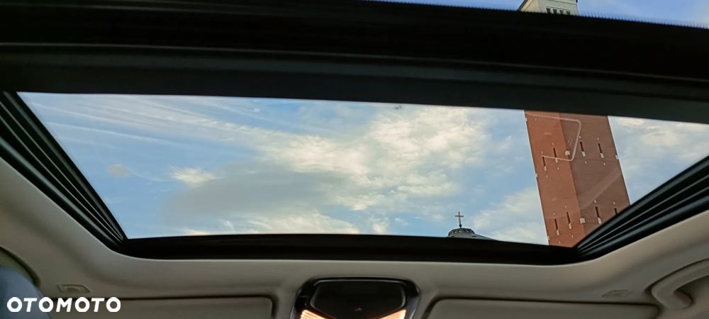 BMW Seria 3 320d Sport Line - 9