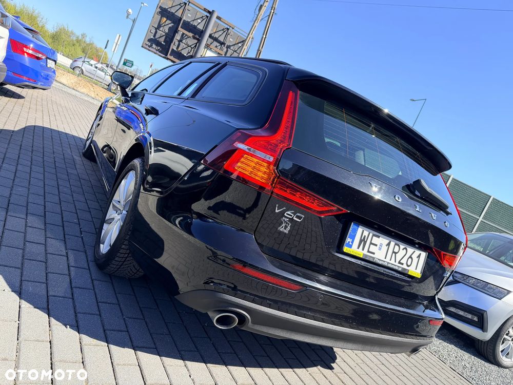 Volvo V60 D4 Momentum Pro - 11