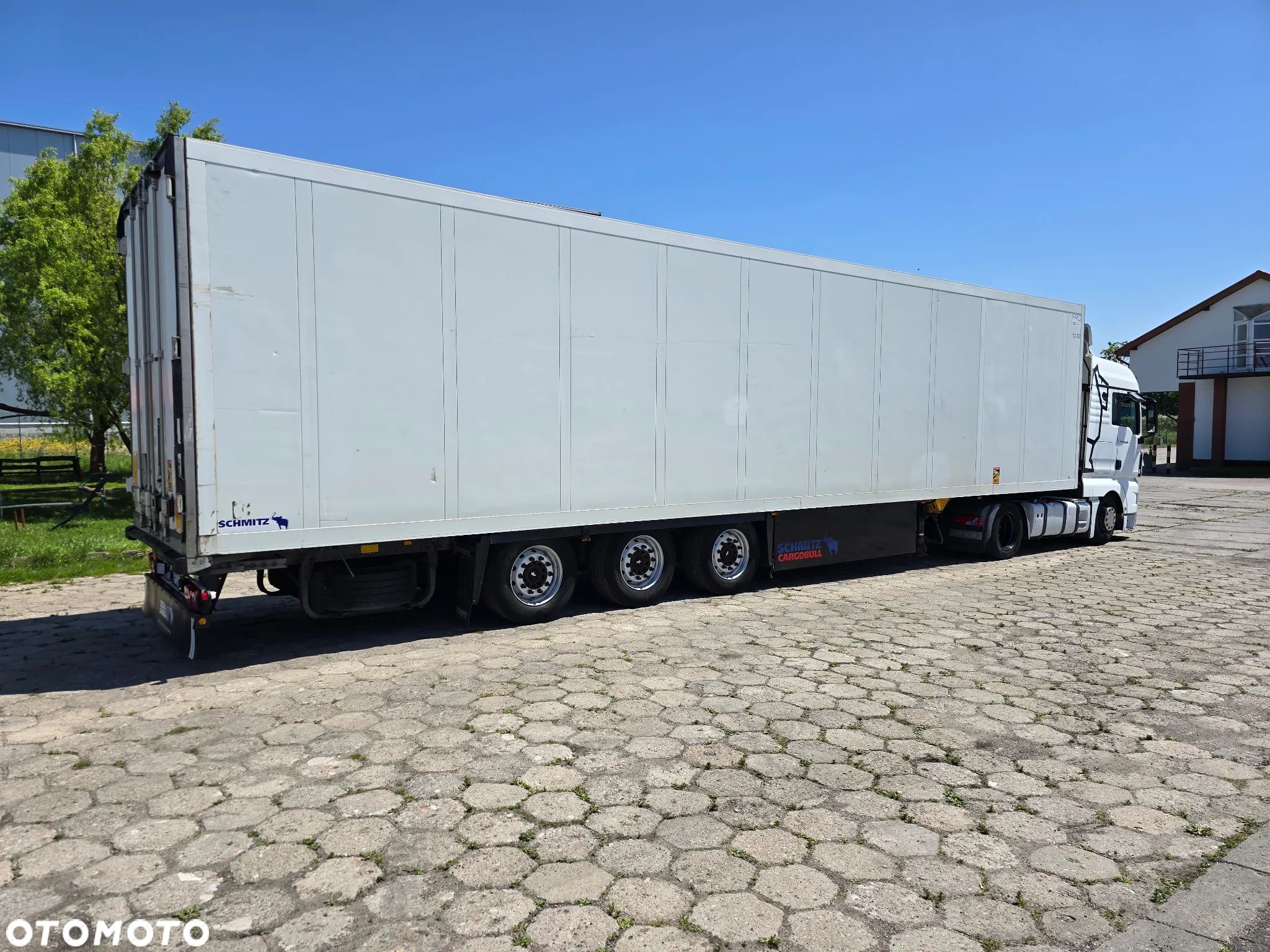 Schmitz Cargobull SKO 24 - 1