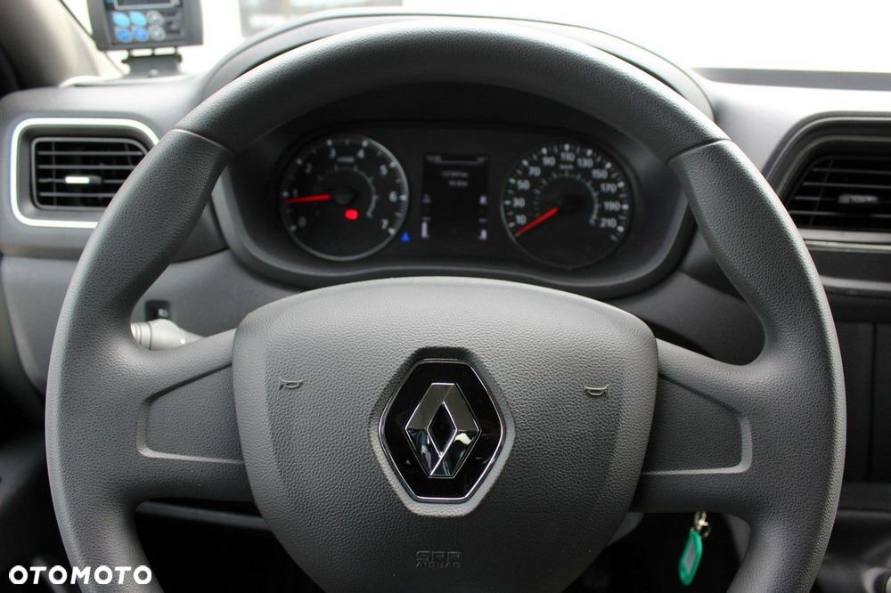 Renault Master - 18