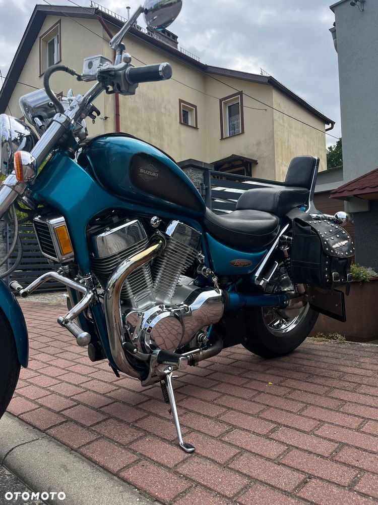Suzuki Intruder - 11