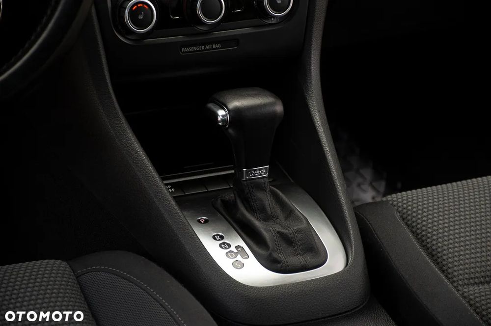 Volkswagen Golf 1.4 TSI DSG MATCH - 33
