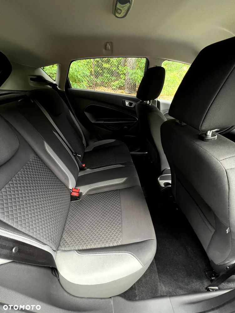 Ford Fiesta 1.25 SYNC Edition - 16