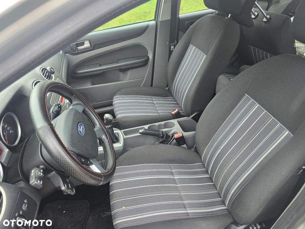 Ford Focus - 15