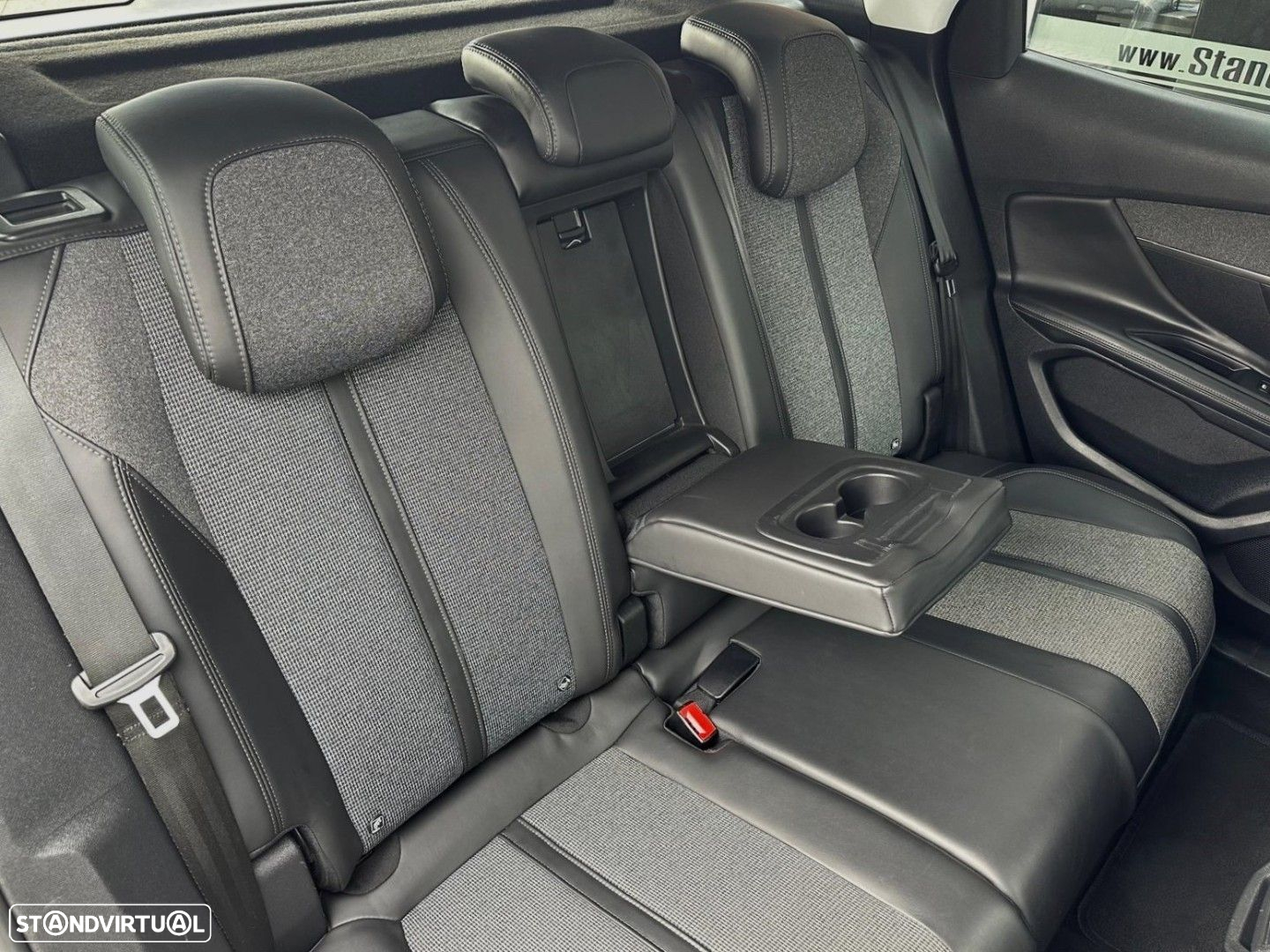 Peugeot 3008 1.5 BlueHDi Allure - 35