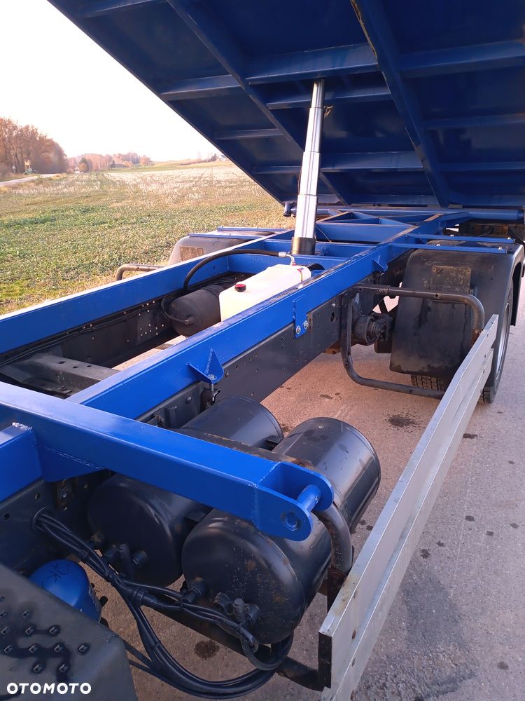 Mercedes-Benz 814 - 4