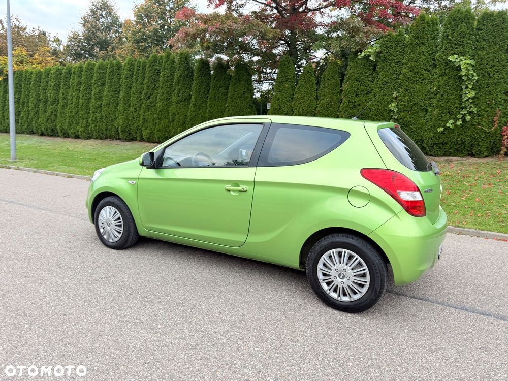 Hyundai i20 - 12
