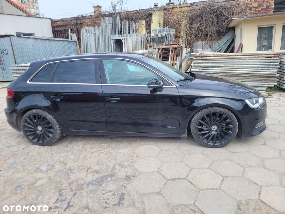 Audi A3 Sportback 1.6 TDI DPF Ambition - 12