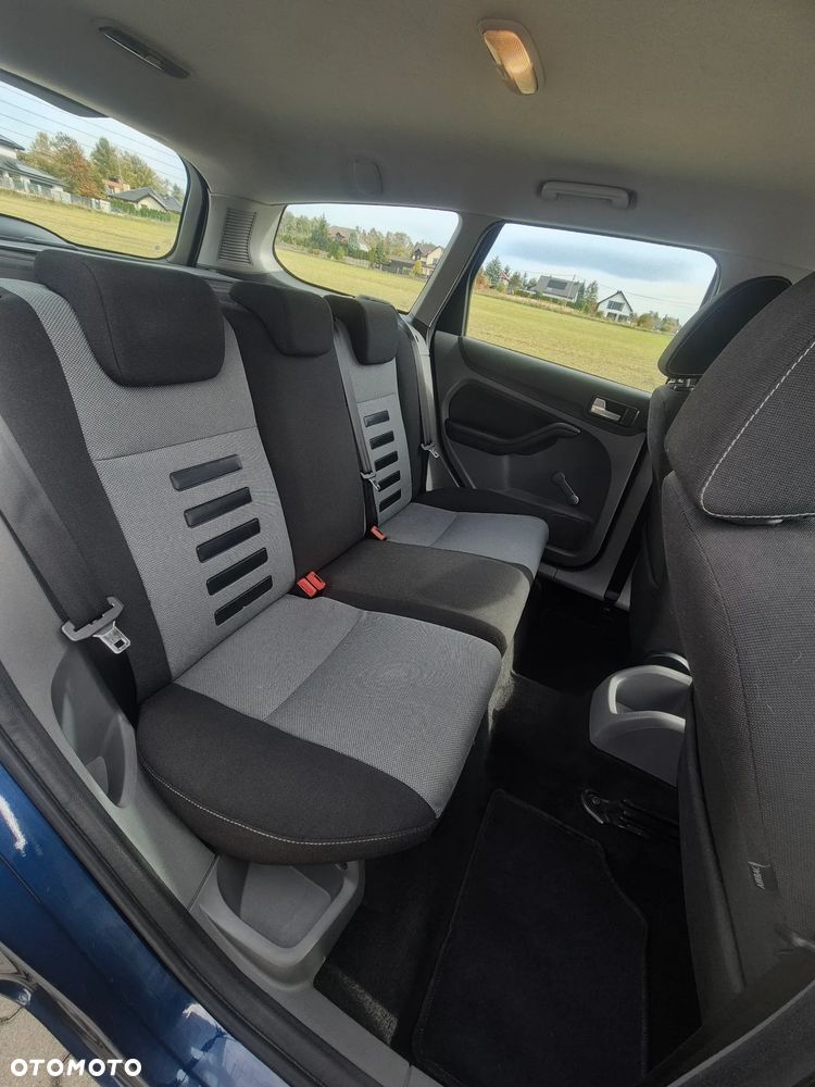 Ford Focus 1.8 Titanium - 31