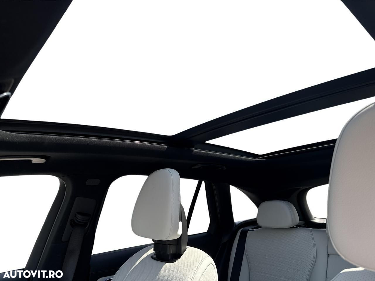 Mercedes-Benz GLC 300 e 4MATIC - 16