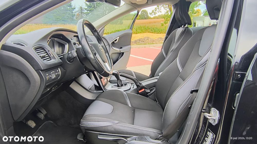 Volvo V40 - 15