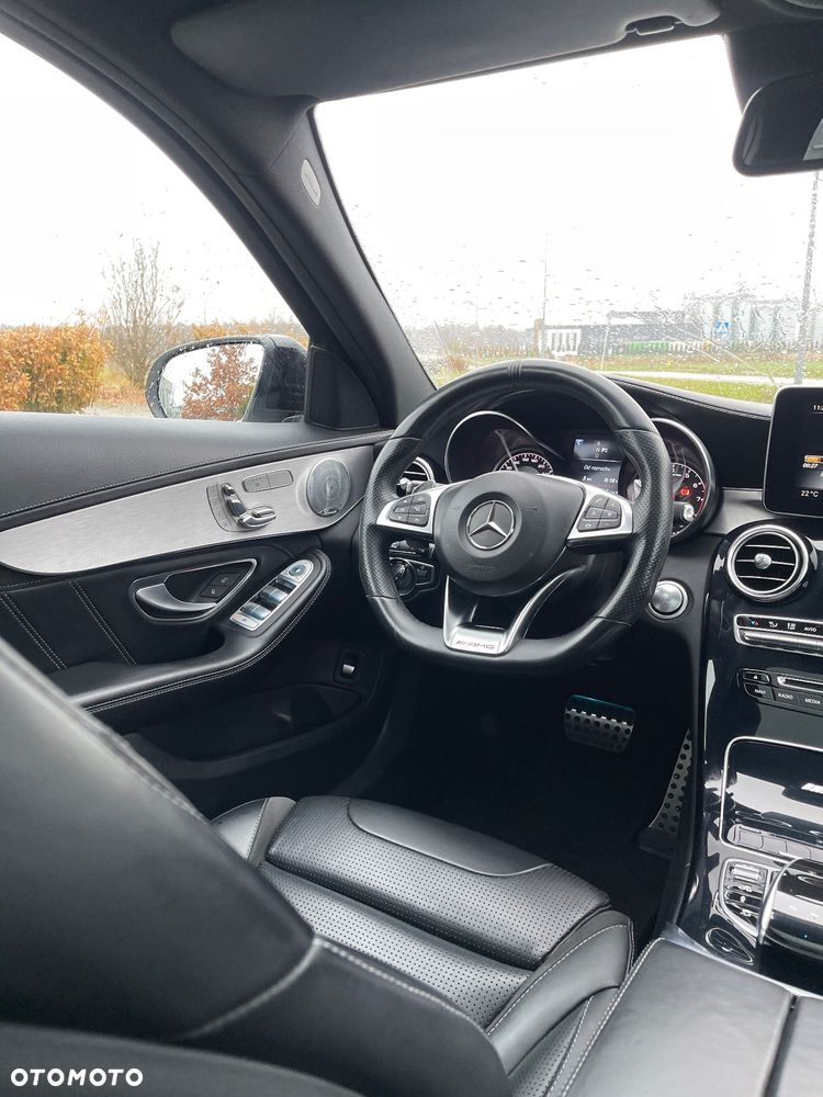 Mercedes-Benz Klasa C AMG 63 - 14