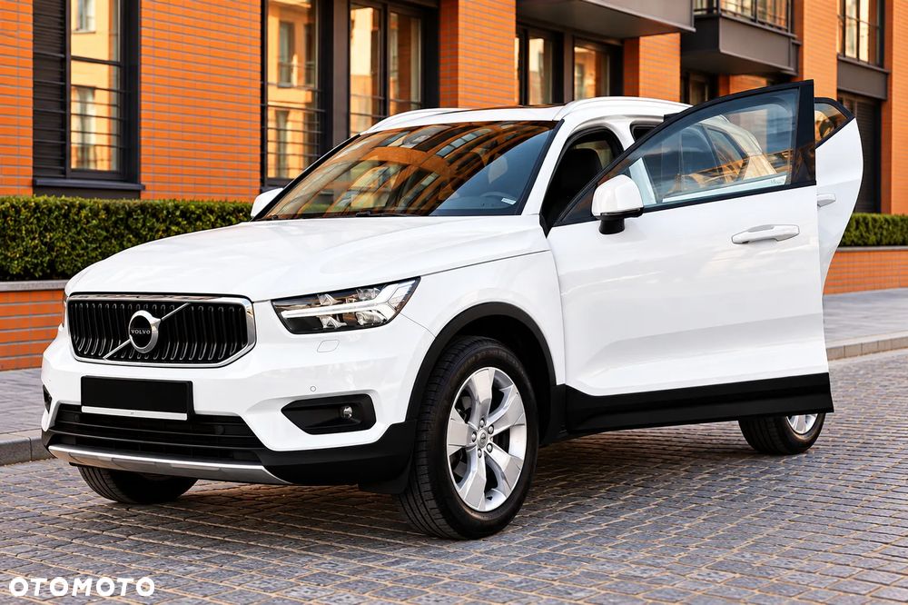 Volvo XC 40 T3 Momentum Pro - 20
