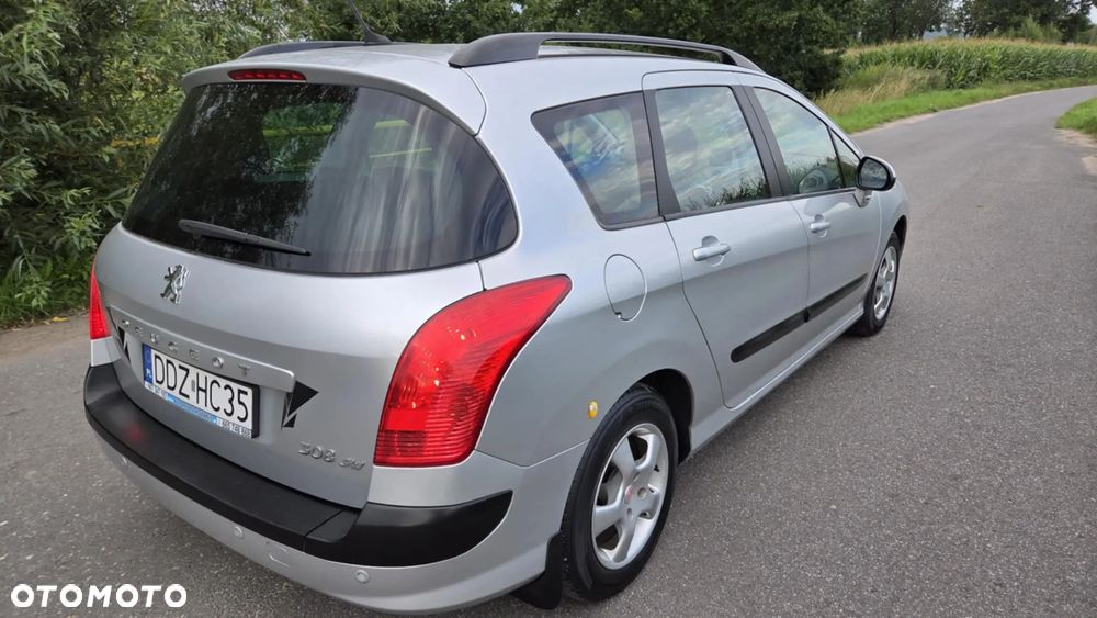 Peugeot 308 1.6 HDi Premium Plus - 16