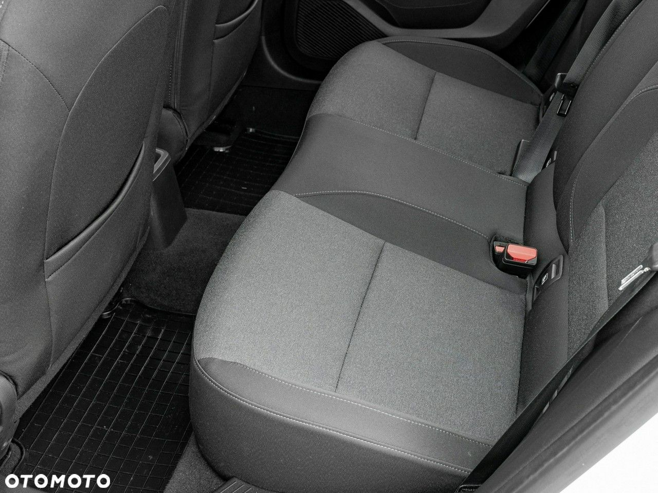 Renault Clio 1.0 TCe Equilibre - 25
